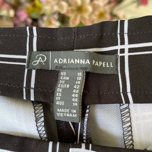 •Adrianna Papell• Pull On Skinny Pants Windowpane Plaid - Size 10 - Picture 2 of 7